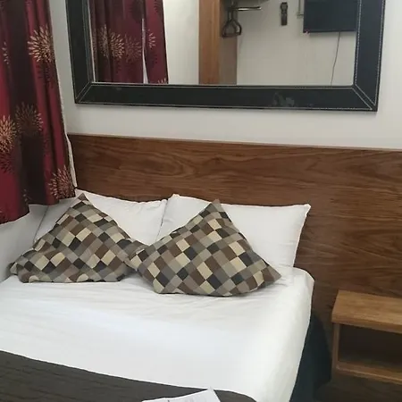 Hotel Chester 2*