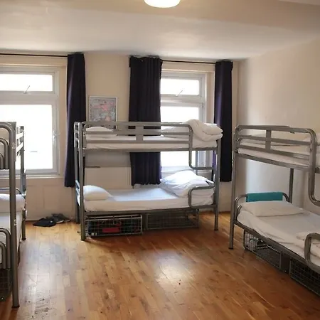 St Christopher's Oasis - Bridge - Female Only London