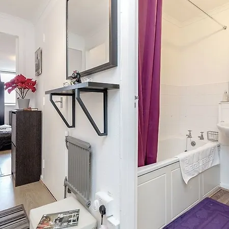 Hotel Nova - Chancery Lane London