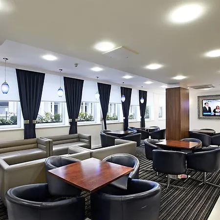 Ambassadors Hotel 3*