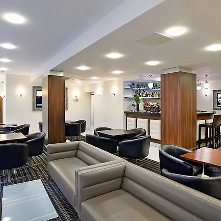 Ambassadors Hotel Londra
