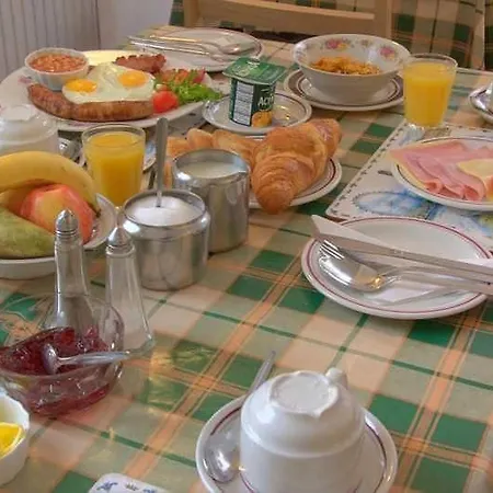 Albro House Hotel 2*