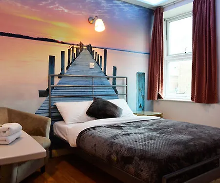 Barking 3* Barking (Greater London)