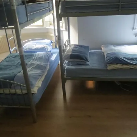 Отель 4 Star Piccadilly