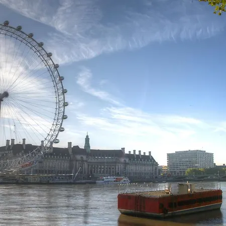 Easyhotel South Kensington 2* Лондон