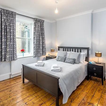 The Linden Gardens Apartment London
