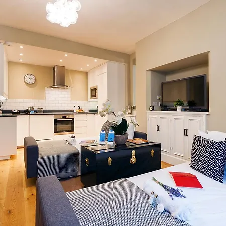 The Linden Gardens Apartment