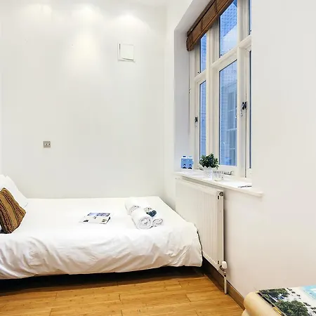 Lejlighed The Cheniston Gardens Abode *