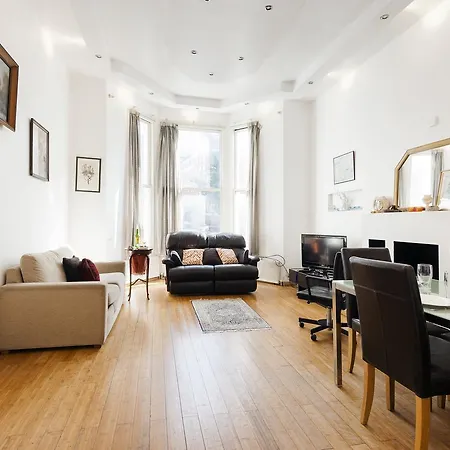 The Cheniston Gardens Abode