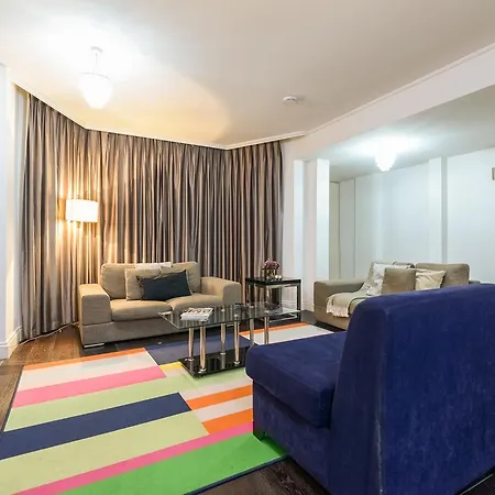 Knightsbridge Apartments * London