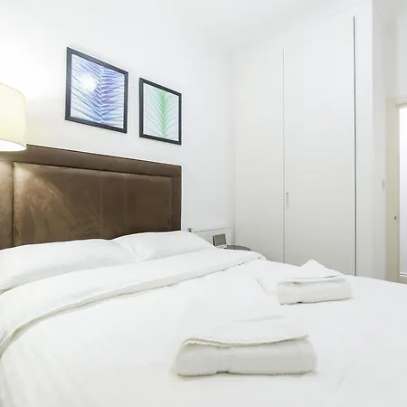Knightsbridge Apartments Apartment London
