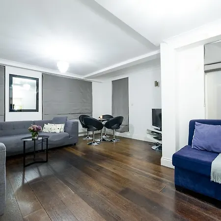 Knightsbridge Apartments * London