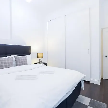 Knightsbridge Apartments Apartment London