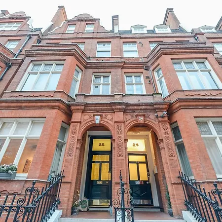 Knightsbridge Apartments Apartment London