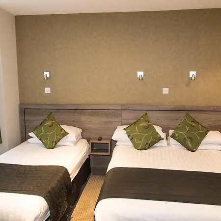 Kensington Gardens Hotel 2*