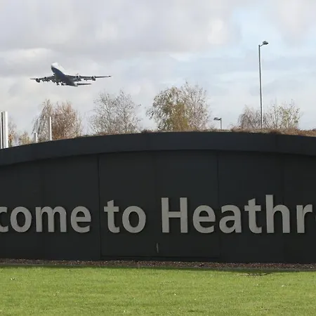 Hotel Heathrow 4*