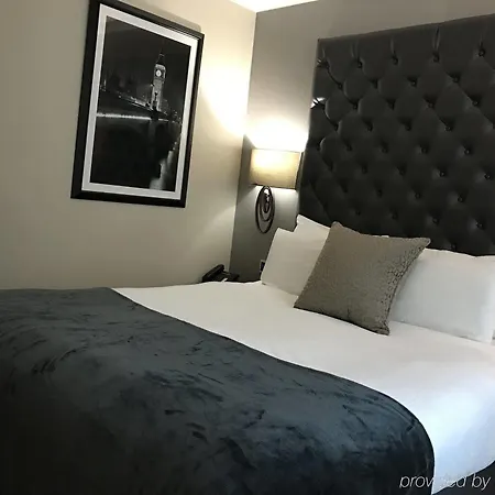 The Continental Hotel, Heathrow