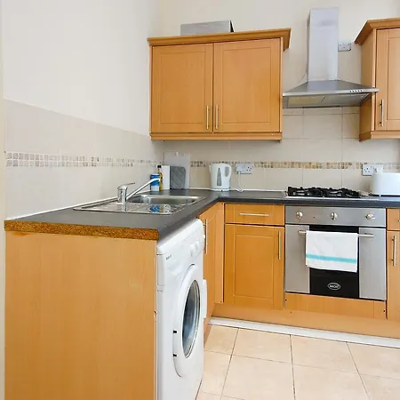 35 Swinton Street Aparthotel