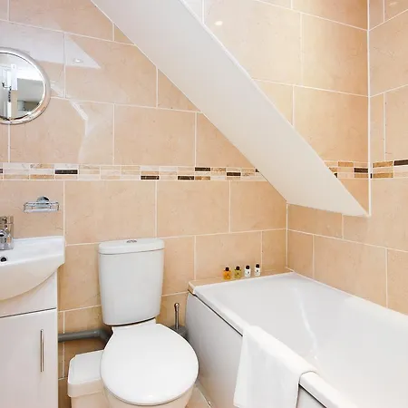 35 Swinton Street Aparthotel 3*