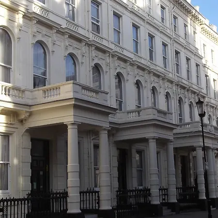Hostel New Mansion House *
