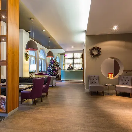 The Memoir Club Hotel