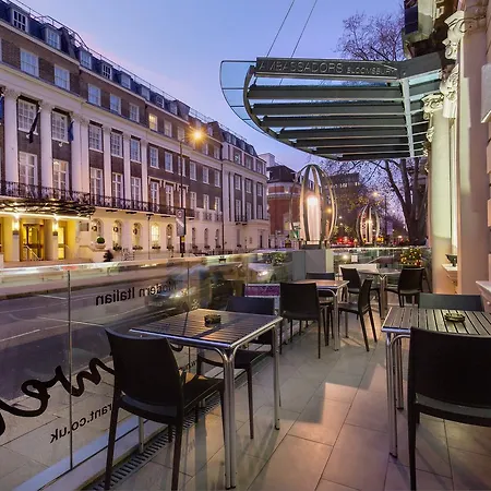 The Memoir Club Hotel