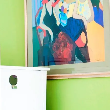 Capital Host- Euston Apartment
