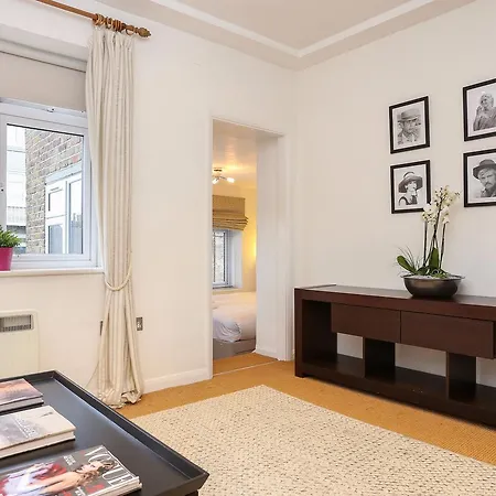 Apartment Professionally Cleaned 1 Bed Flat In South Kensington