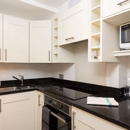 Apartment Professionally Cleaned 1 Bed Flat In South Kensington *