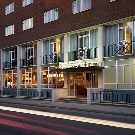 Wombat's Hostel *