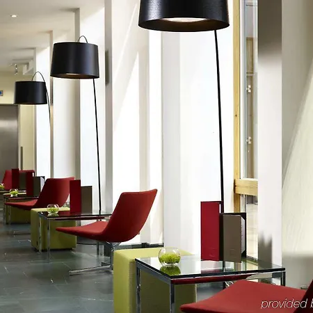 Hilton Garden London Heathrow Airport 4*