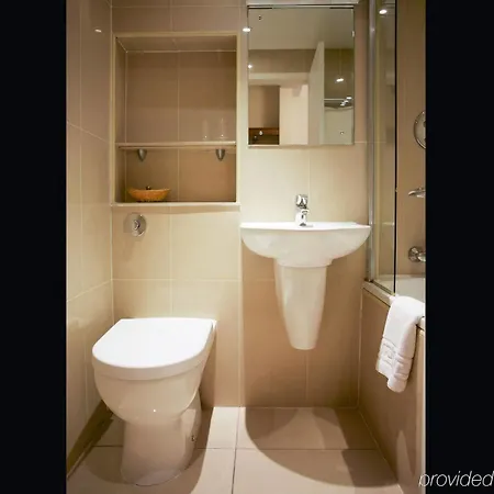Quality Hampstead Hotel