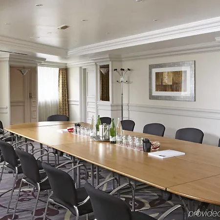 Thistle Euston Отель