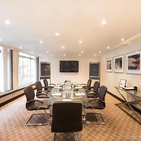 The Cavendish 4*