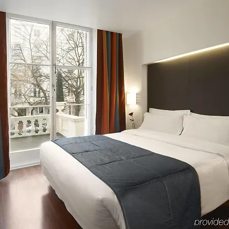 Hotel The Caesar 4*