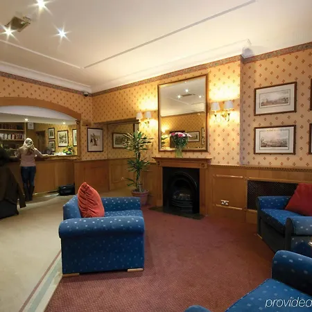 Отель Phoenix 4*