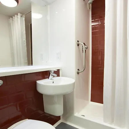Ibis Budget London Heathrow Central 3* Cranford