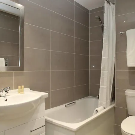 Kensington Gardens Hotel