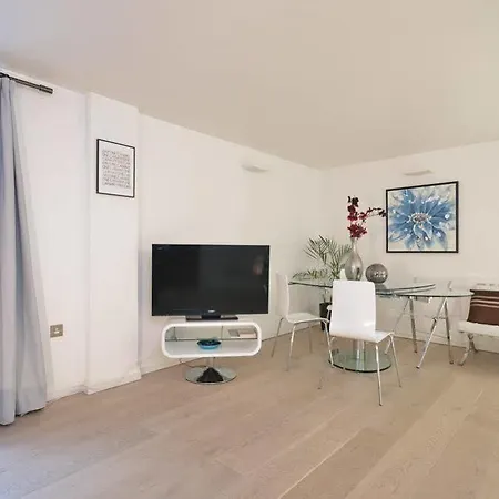 Uber Eye House