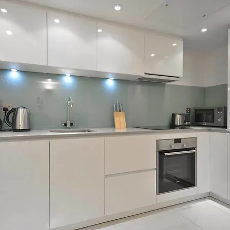 Apartment Uber Eye House London