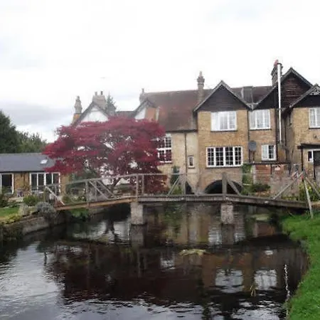 Jack's Mill 3* Harefield