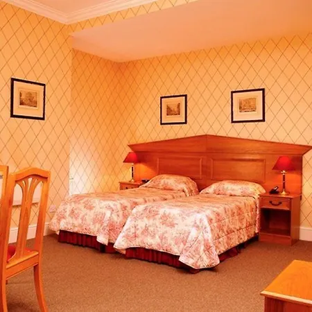 Astons Hotel London