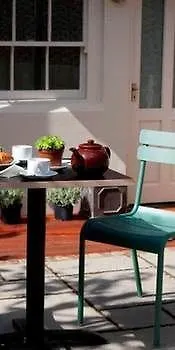 Bed & Breakfast Kennington 4*