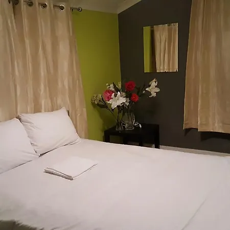 Inn Byron 2*