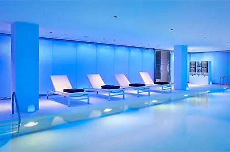 Hotel Park Plaza Waterloo 4*