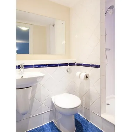 Hotel Travelodge Chigwell 3*