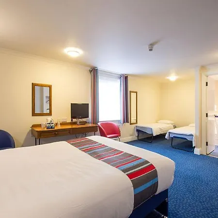 Travelodge Chigwell 3* Londra