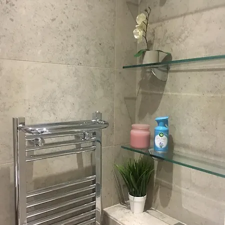 Guest house Islington Serviced