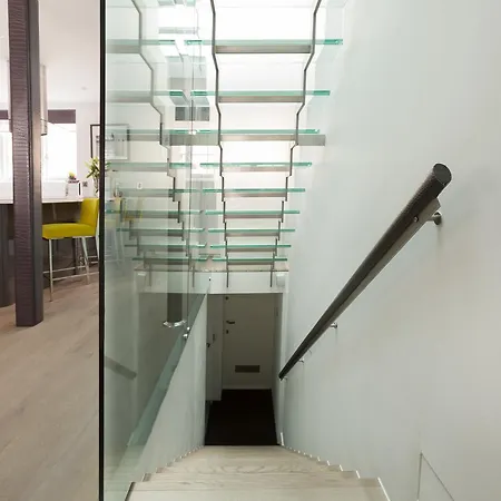 Stylish 3 Bedroom Mews South Kensington Apartment