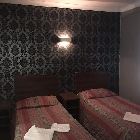 Shalimar Guest house 3*